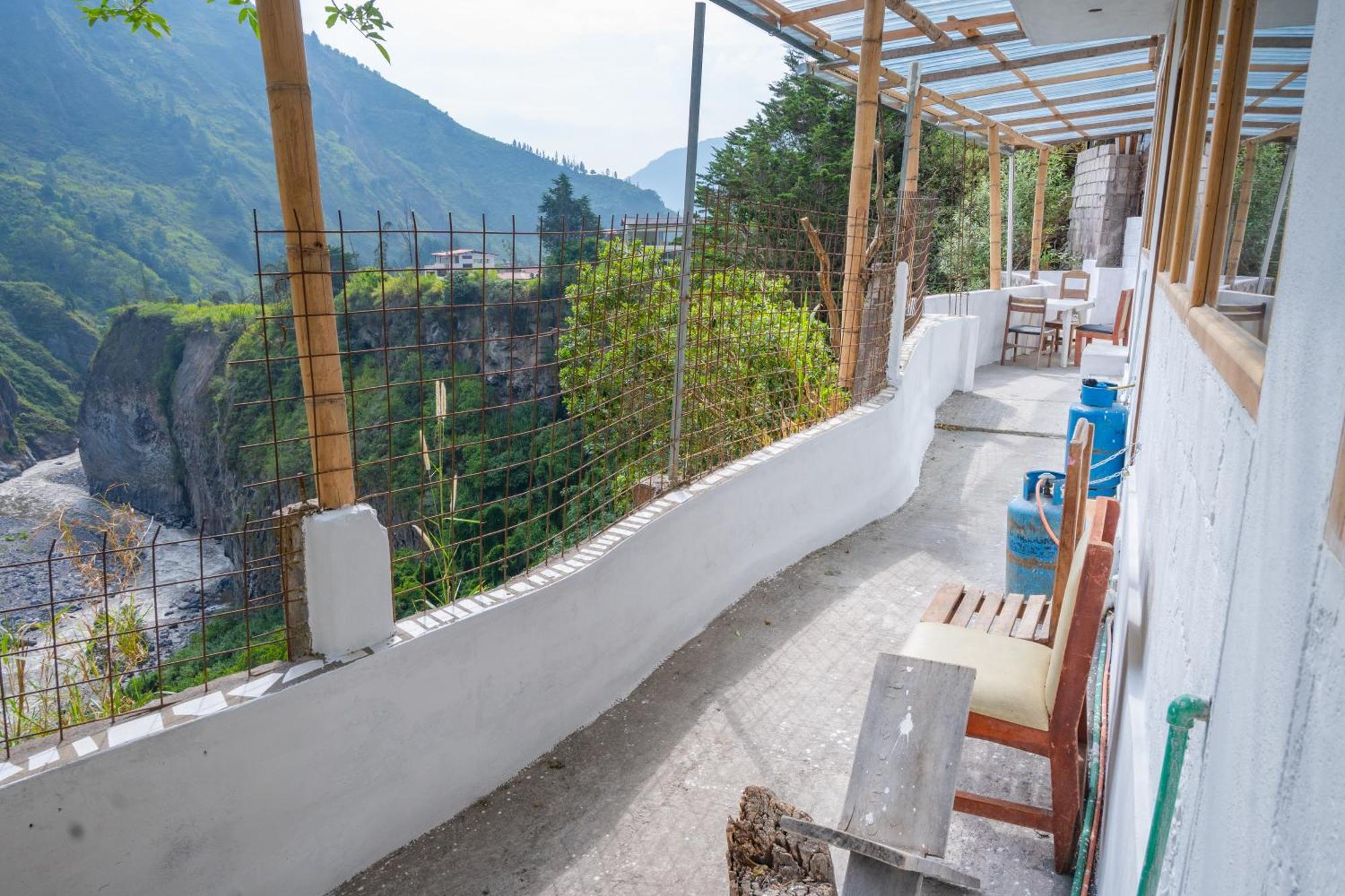 Backpackers-Balcones-River-Lodge Baños Esterno foto